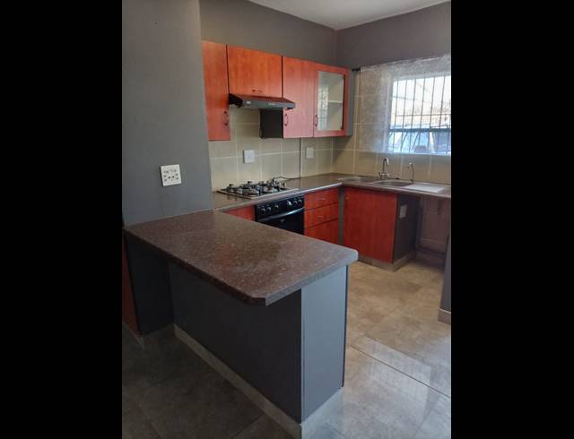2 BEDROOM APARTMENT TO LET IN DEL JUDOR